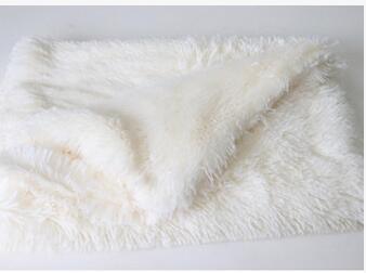 Soft Pet Blankets for Dogs & Cats | Fleece, Washable & Cozy